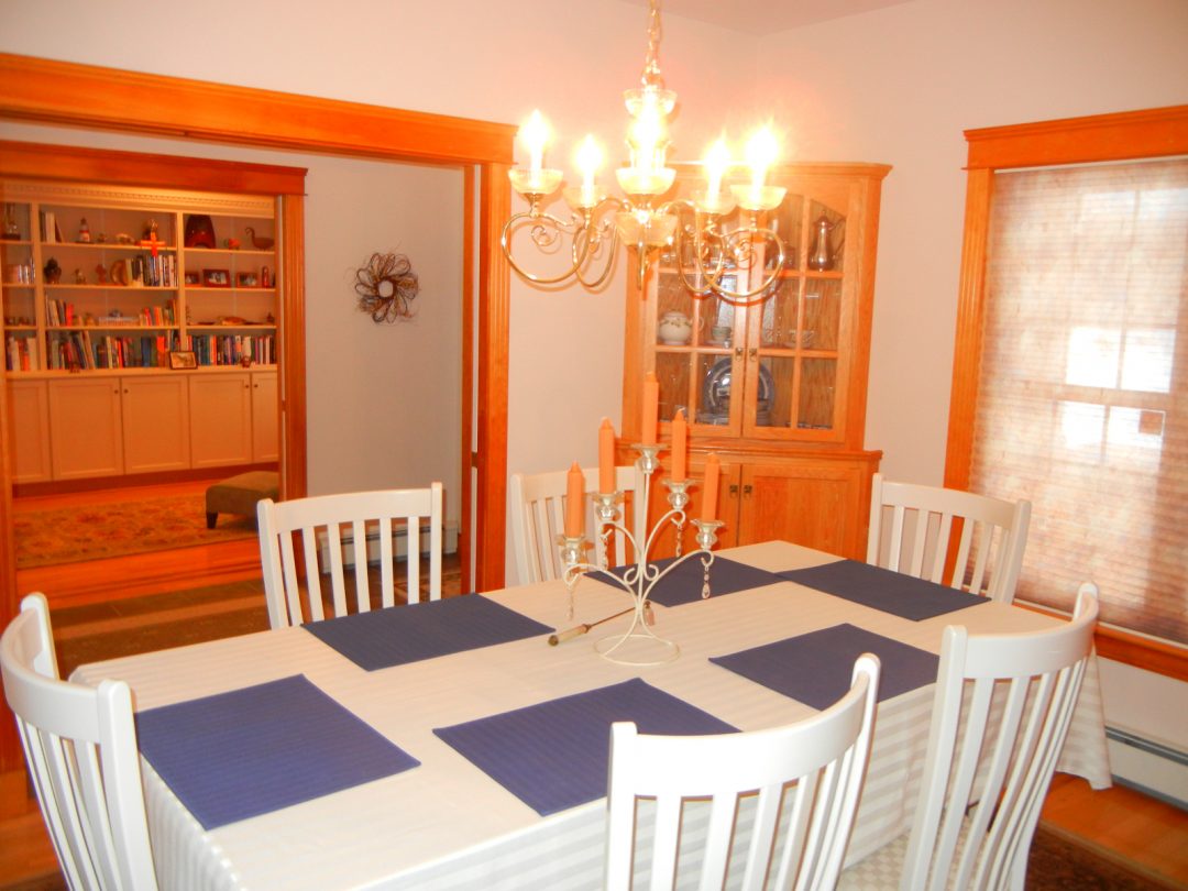 dining room on main monticello