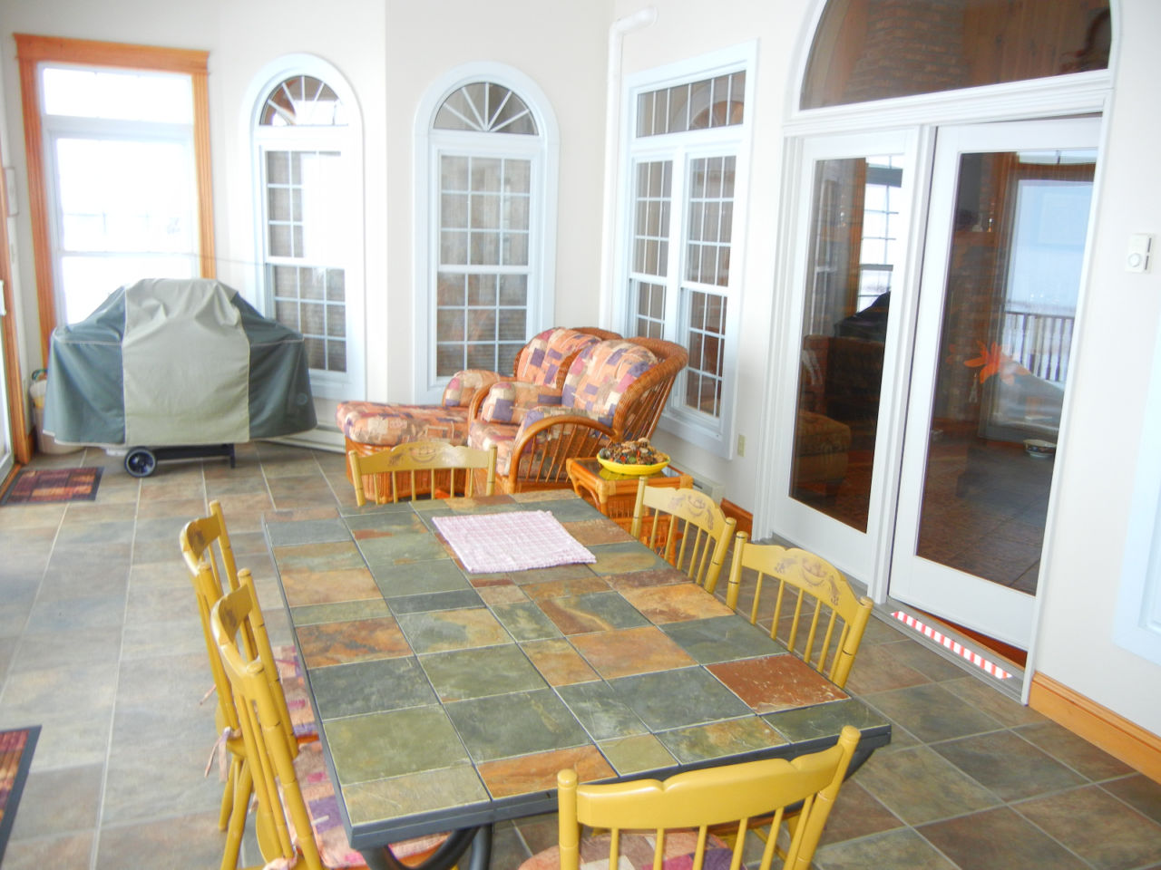 MonticelloSunroomPatio Ham Radio Friendly Homes For Sale